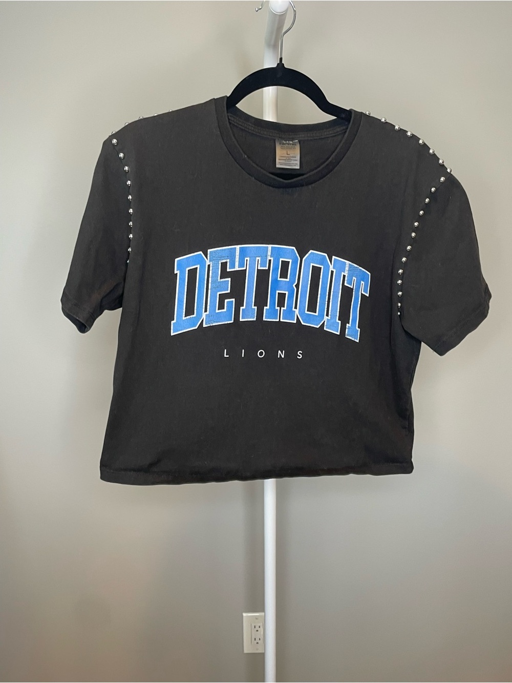 Gameday Couture Detroit Lions Studded Shoulder Tee — Size L